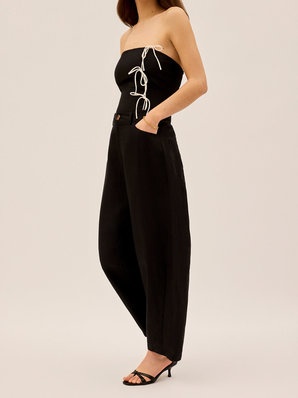 Andie Black Linen Blend Barrel Trousers