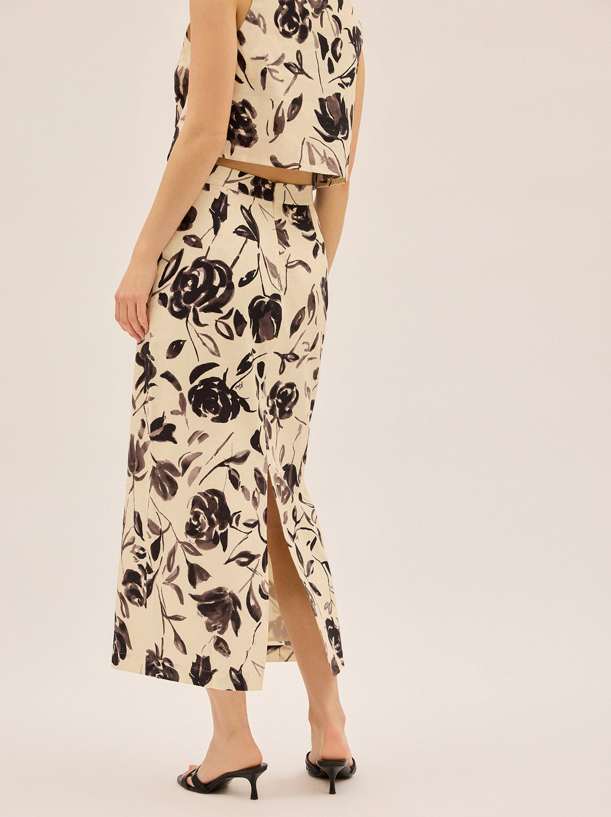 Laurel Monochrome Rose Print Midi Skirt