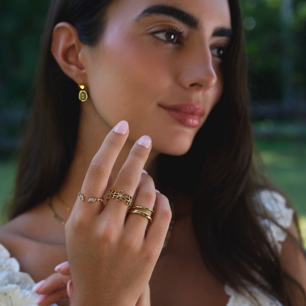 Lily Crystal Gold Vine Ring