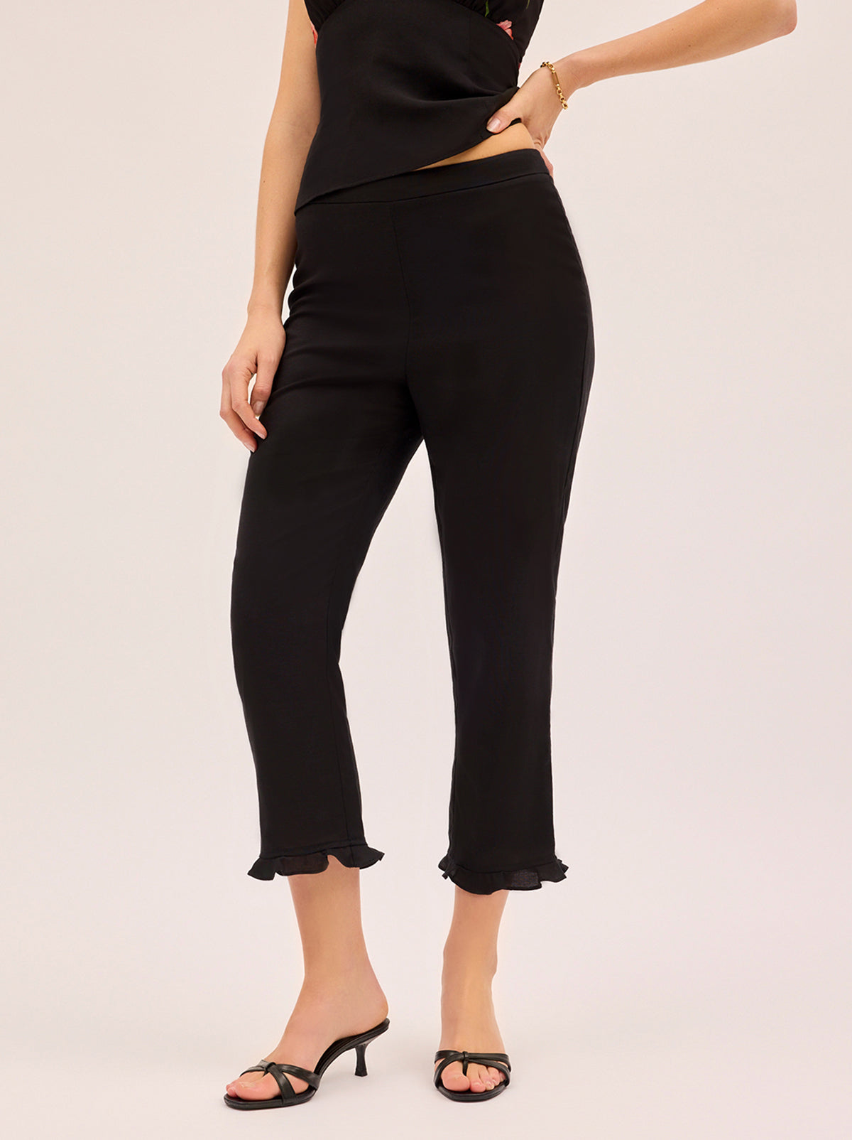 Martha Black Linen Blend Capri Trousers