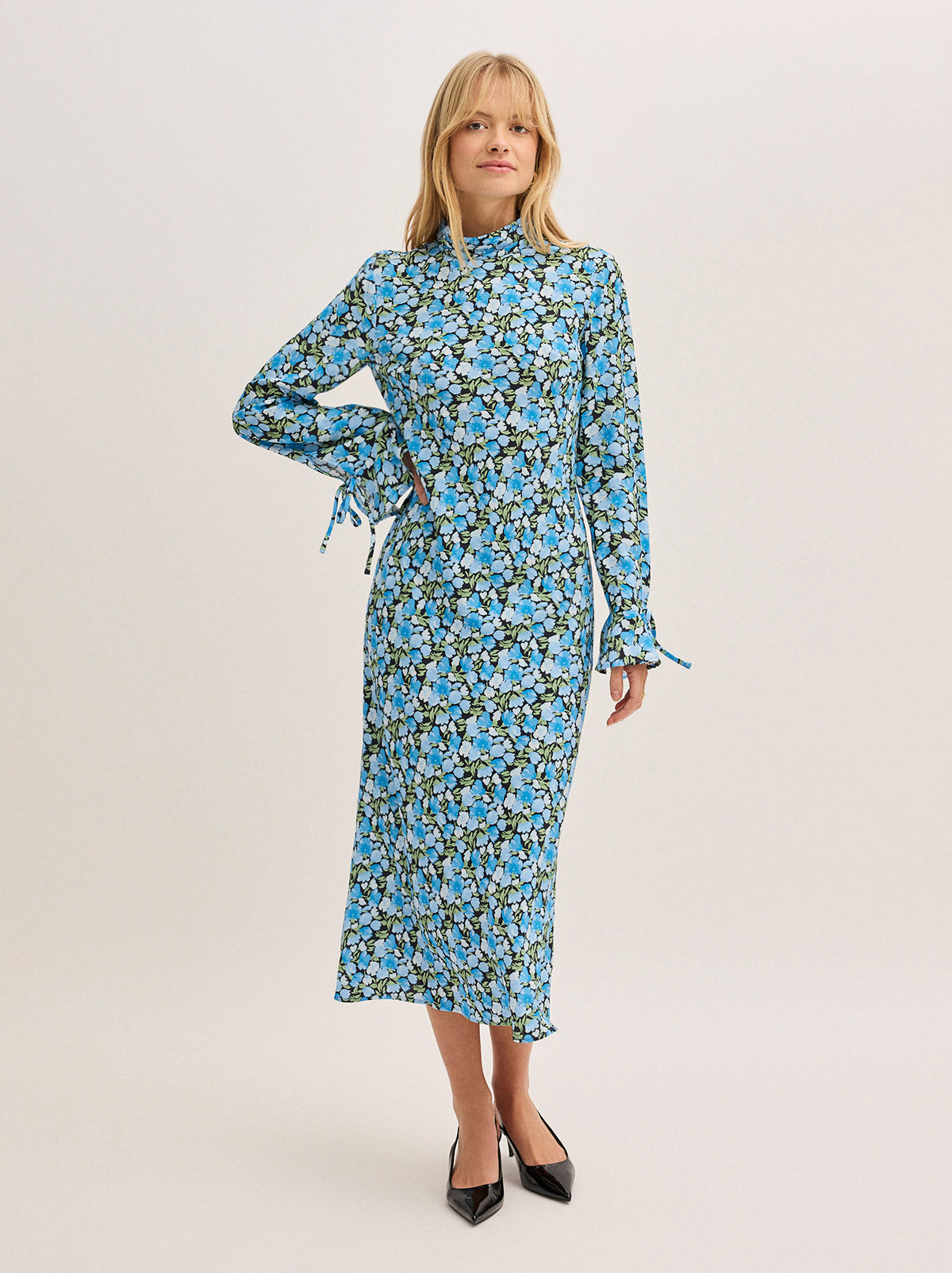 Rory Blue Floral Print Midi Dress
